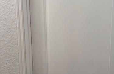 Newer Construction Home in Port Richey 3BR 2BA Bright with High Ceilings, Screened Lanai & Lake View, Fully Furnished, Conveniently Located on a Corner Lot with No Front Neighbors, Short Walk to US-19, Shops & Restaurants - Foto 21