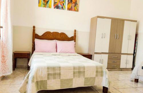 Casa Inteira Com Total Privacidade e Quintal - Foto 3