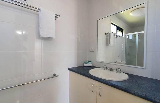 Alex Beach Cabins - Photo 61