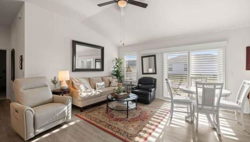 2BR Home with Golf Cart and Pool - Foto 3