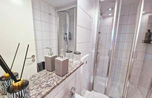 5 star Luxury Apartment in City Centre with views - Foto 25