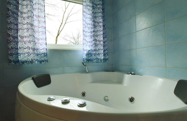 Holiday Home in Robertville Near Lake & Sauna - Photo 24