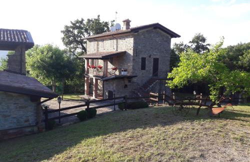 A fine 2 bedroom stone house in Emila - Photo 63