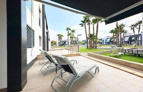 Oasis Beach nice ground floor bungalow overlooking the pool and garden - Foto 26