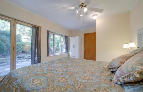 Spacious North Carolina Retreat - Patio and Fire Pit - Foto 20