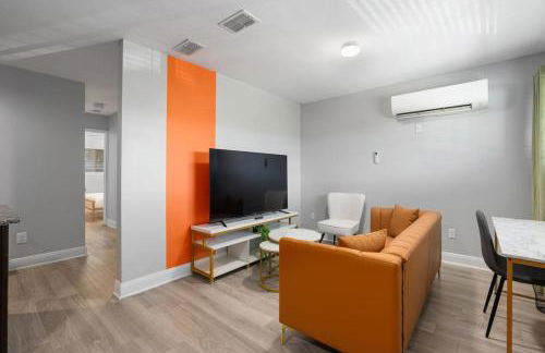 Mins 2 Dwntown - Private Retreat - King Bed - Foto 1