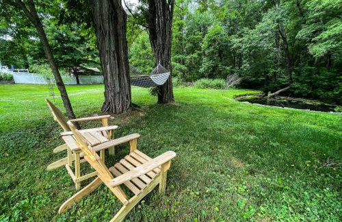Cozy Cabin Gateway with Pool and Firepit - Foto 37