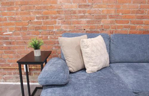 2 bdrm Modern & Hip Apt with Private Patio - Foto 11