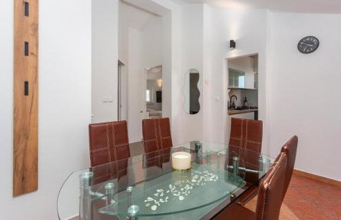 Awesome Apartment In Omisalj With Wifi - Foto 19