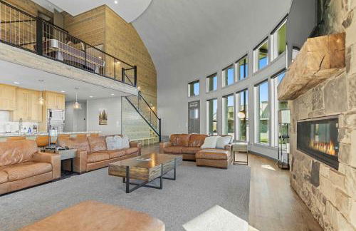 West Cabin- Yellowstone Family Retreat- Sled Hill - Foto 9