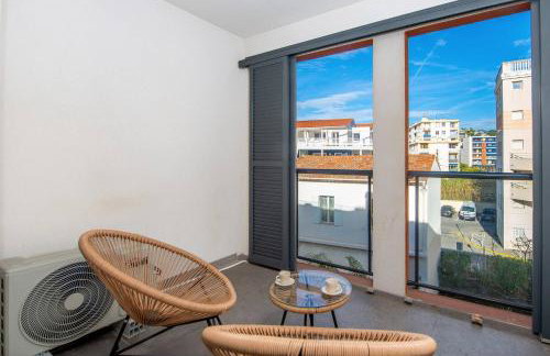 Studio Port Golfe-Juan Parking Wifi Climatisation Terrasse - Foto 7