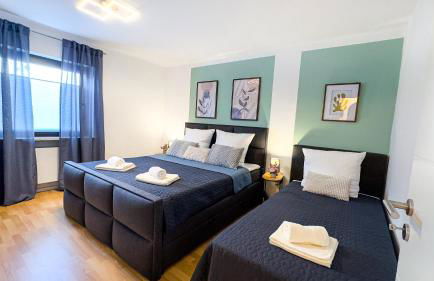 Charmantes 3-Zi-Apartment am Schlössle in Lechhausen-Garage-Balkon-Küche-Smart TV - Foto 3