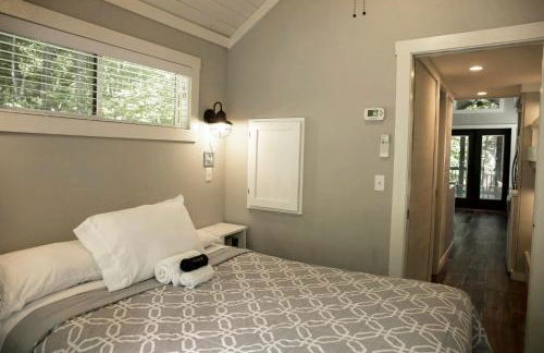 Riverfront Home - Kayak & Fishing - 6 mins Mentone - Photo 27