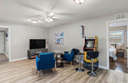 Summer Getaway Coastal Sea-Esta 4BD 3BA - Foto 11