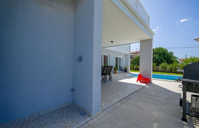 Matohanci Dazzling Villa With Pool - Foto 63