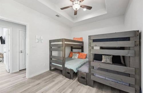 Beachfront Views with 3 bedrooms and 2 bathrooms - Foto 45