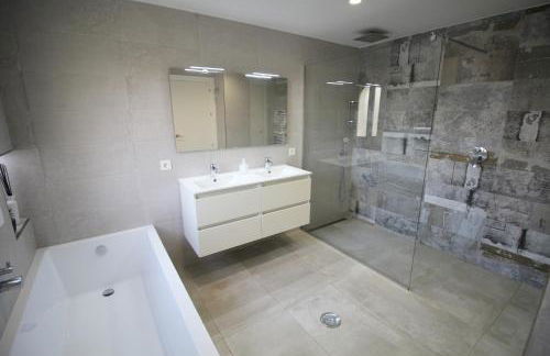 Beautiful Three Bedrooms Los Olivos Penthouse - Foto 15