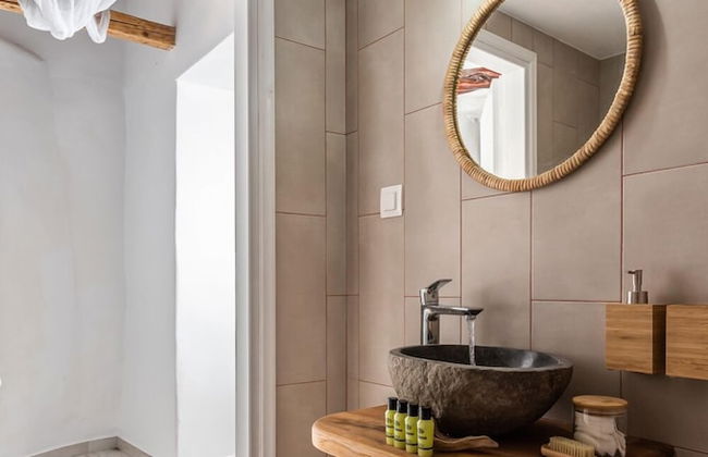 Salty Caves Apartments Milos - Photo 28