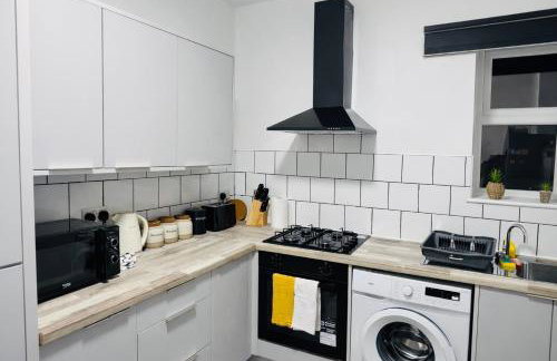 Exquisite Four Double Bed Room House - Foto 15