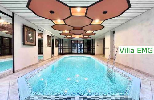 Luxury Ferienhaus Spa Villa Gernsbach mit Pool, Sauna, Garten, Kamin bis 22 Personen - Foto 36