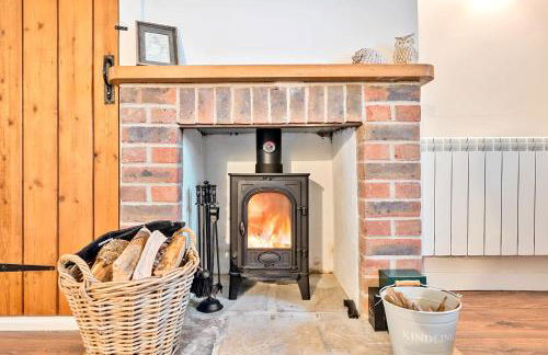 Woodcutter's Cottage - Photo 3