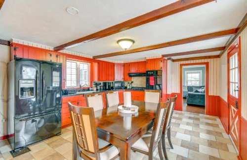 5 Mi to Lake Ontario Mexico Home with Seasonal Pool - Photo 8