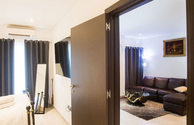 Accra Luxury Apartments At The Signature - Photo 53