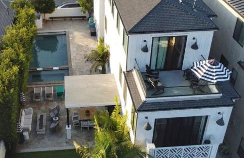 Coastal Paradise . Steps to the beach . Pool . Hot Tub - Foto 32