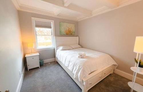 Charming Hyannis 3 Bed 2 Bath - Foto 13