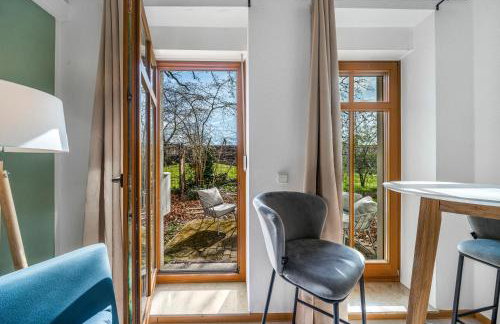 LeHaStays - Apartments Buckau 16a I Küche I Smart TV mit Netflix I toller Innenhof - Photo 22