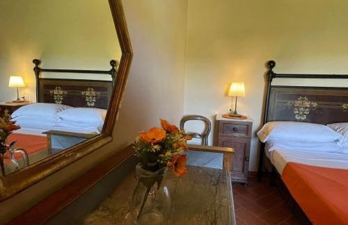 Podere I Sorbi, Spacious Tuscan Villa in Lajatico, Near Pisa & Volterra - Foto 19