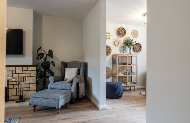 Bright&Spacious 3BD in Centre of Bourton - Photo 43