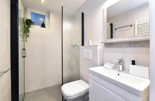 Optima Apartment Zagreb - Spacious Central Stay - Foto 14