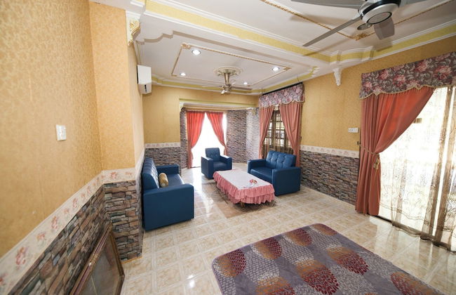 OYO 90990 Sri Tempurung Homestay - Foto 16