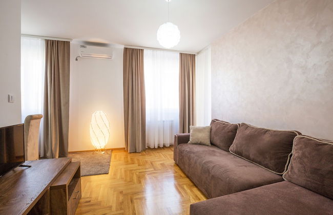 Thomas Residence - Photo 16