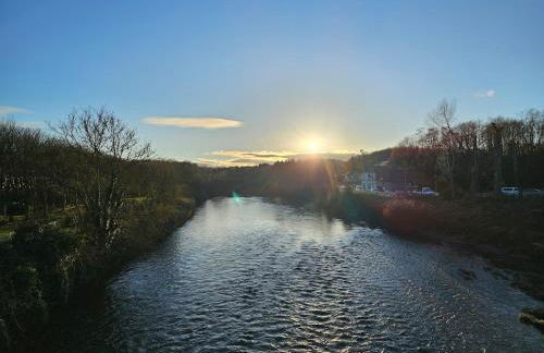 Your Home from Home - River bank - Foto 17