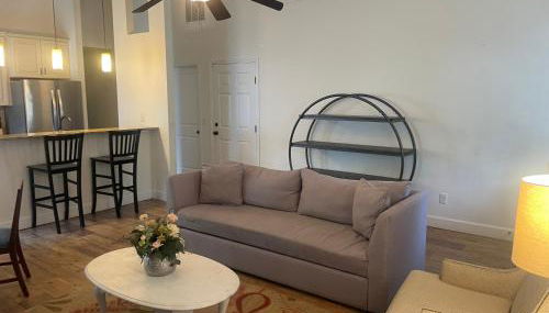 Modern, Upscale, and New Blue Bungalow in the heart of Downtown St Augustine - Foto 2