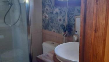 Puddle Duck Peeps Out Chalet - Foto 3