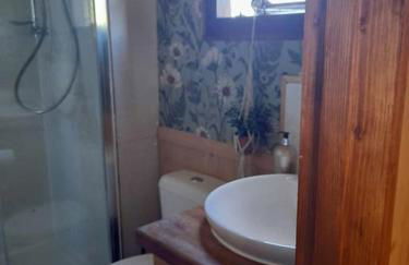 Puddle Duck Peeps Out Chalet - Foto 3