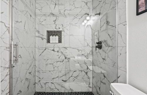 Red Door Hideaway 3BD Hot Tub Foosball - Foto 30