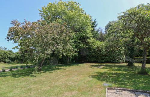 Guildford Farmhouse - Photo 42