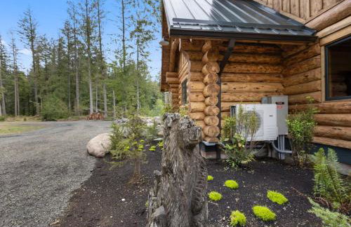 Riverside Retreat - Photo 50