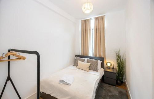 2 Bed City Centre Flat Sleeps 6 - Foto 22
