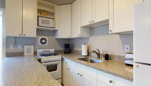 Hazel's Hideaway apt in walkable historic area - Foto 5
