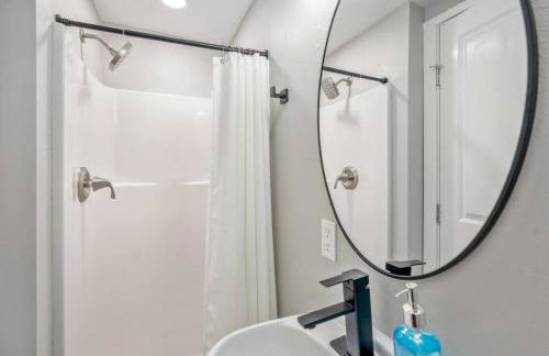 2-Bedroom - Equipped Kitchen - Gated Parking! - Foto 25