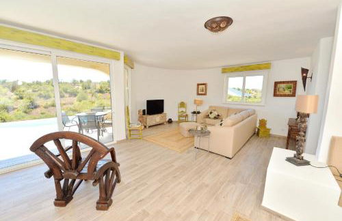 Tower Villa w Infinity Pool - Photo 8