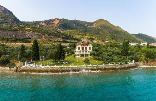 Villa Filoxenia - by the sea - up to 12 guests - Foto 16