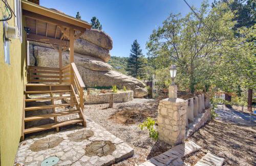 Running Springs Cabin with Spacious Deck and Hot Tub! - Foto 23