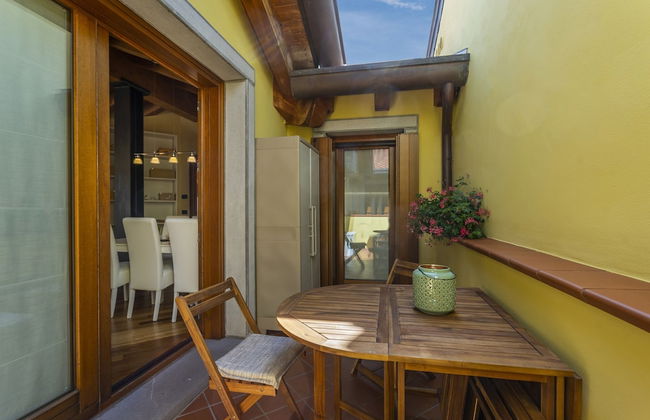 New Deal - APT with Terrace & Jacuzzi - Foto 15