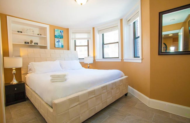 Lux Condo Near Boston - 3 King Beds 2 Bath-parking - Foto 4